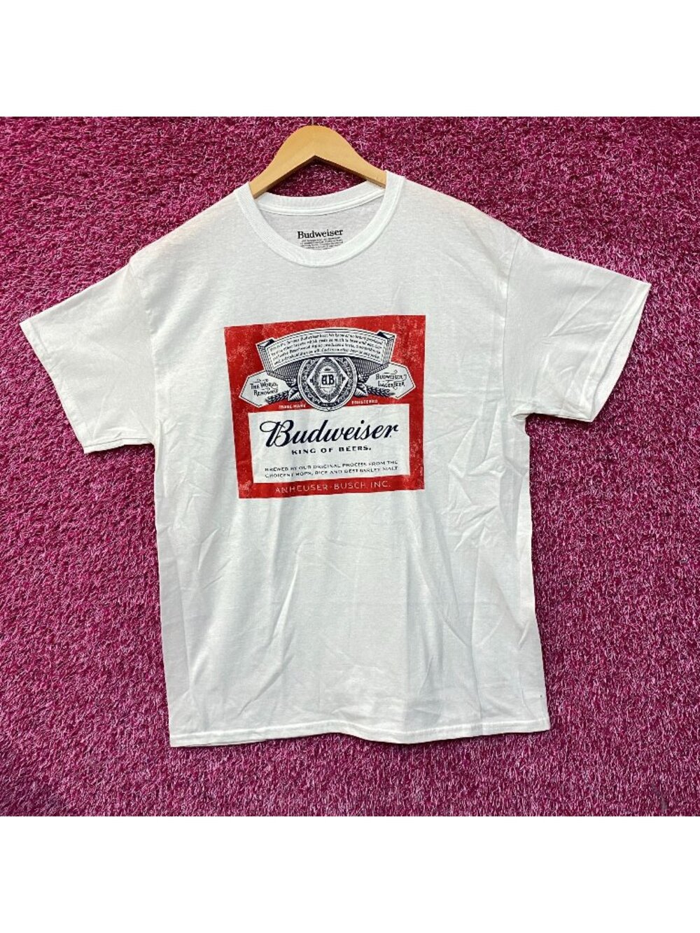 World Renowned Budweiser King Of Beers T-Shirt Large